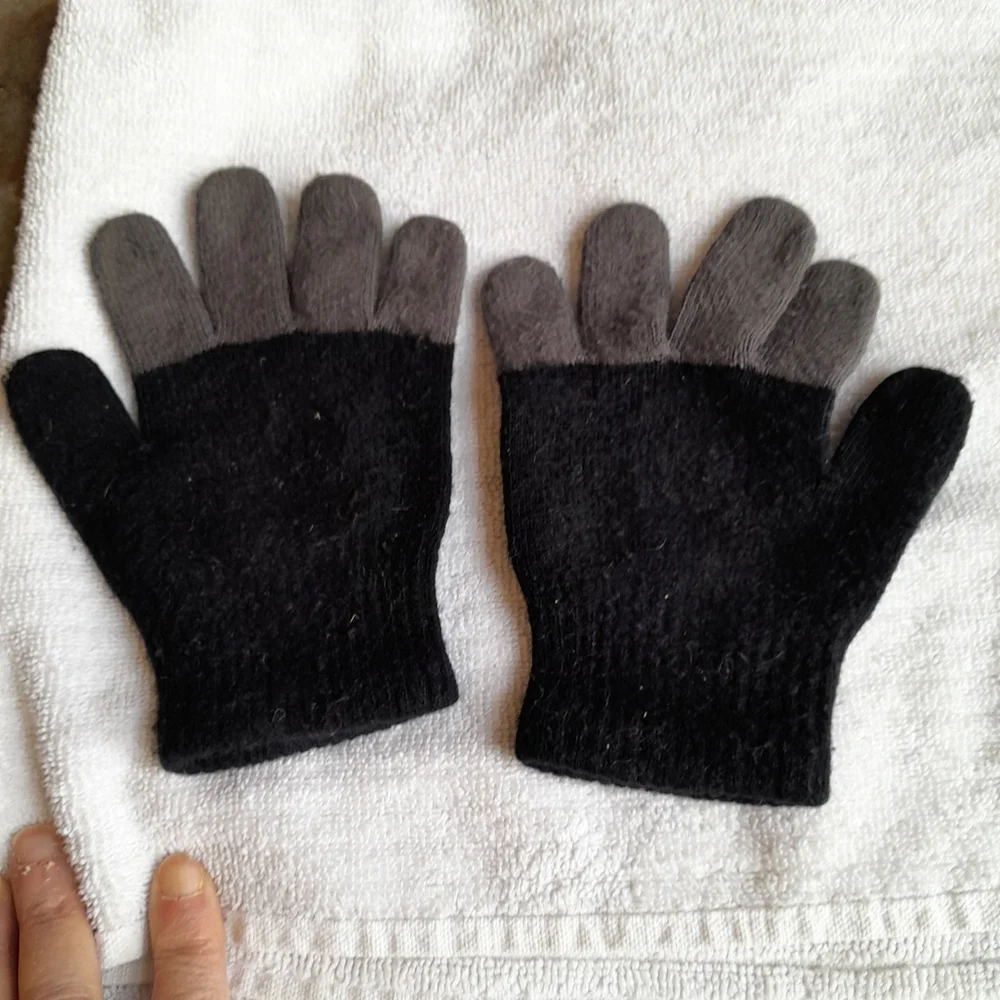 Boys Hat and Gloves Set